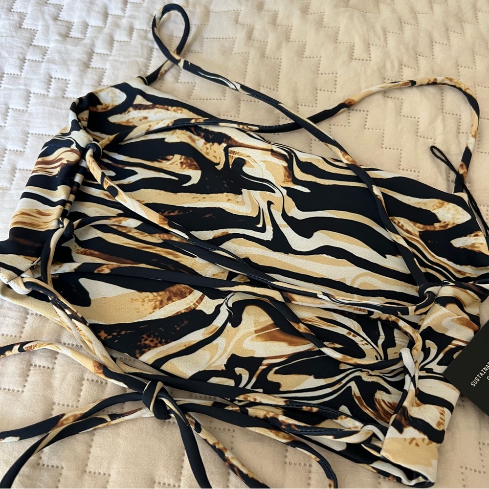 NWT Skatie Dakota top in Weho - S